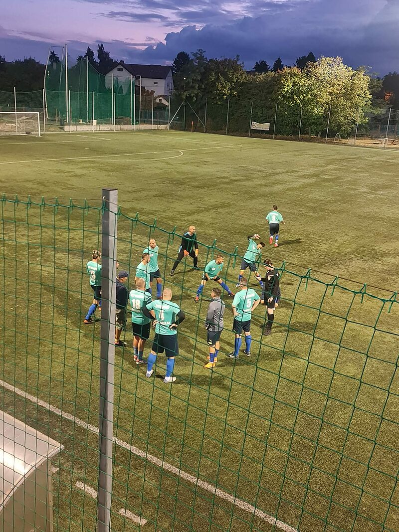 Öregfiúk: Magabiztos győzelemmel kezdtük a szezont!