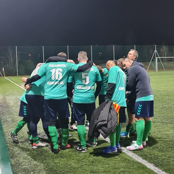 Inter 04 FC - Testvériség-Újpalota SE 5-2 (3-1) (BLSZ Öregfiúk III./2. 13. forduló)